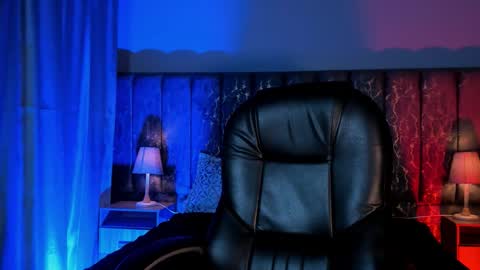 Lea Velle online show from November 12, 4:02 am