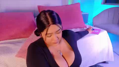 Leah online show from September 10, 3:01 pm