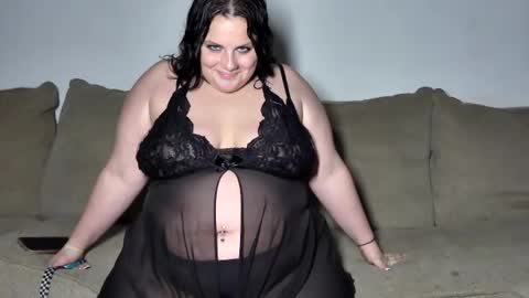 Snapshot of leahjewel chatting on May 1, 6:01 pm Leah jewel online show from May 1, 6:01 pm