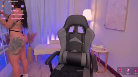 Leah Jones online show from February 22, 12:04 pm