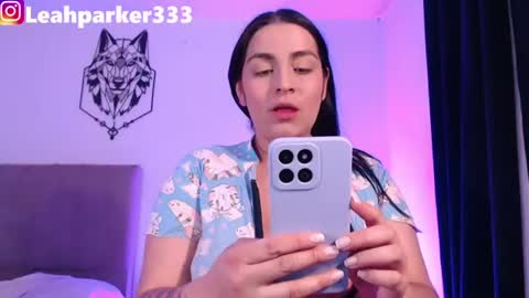 Snapshot of leahparker33 chatting on July 15, 3:12 am leahparker33 online show from July 15, 3:12 am