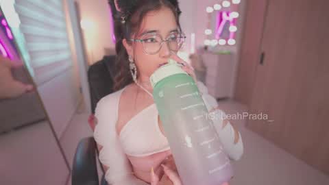 Instagram Leahprada  online show from May 15, 10:17 pm