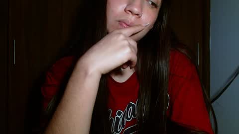 Snapshot of leanaalhub chatting on December 12, 7:41 am leanaalhub online show from December 12, 7:41 am