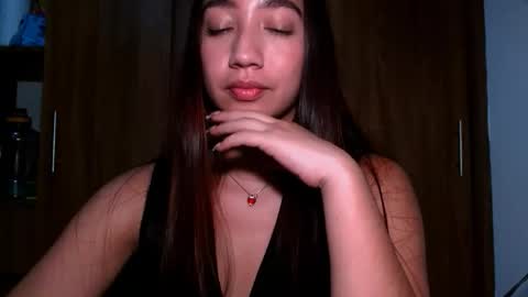 Snapshot of leanaalhub chatting on November 20, 4:23 am leanaalhub online show from November 20, 4:23 am