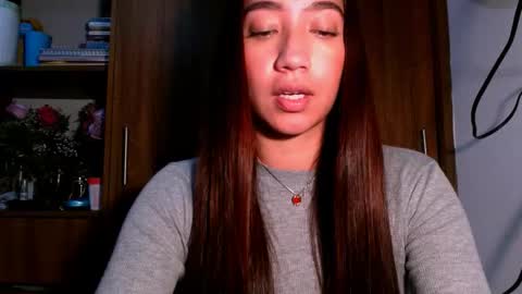 Snapshot of leanaalhub chatting on November 28, 1:41 am leanaalhub online show from November 28, 1:41 am