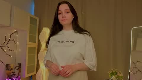 Snapshot of leandecoste chatting on March 28, 6:24 am Jane online show from March 28, 6:24 am