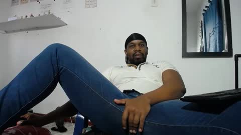 Latino hot online show from May 15, 10:28 pm
