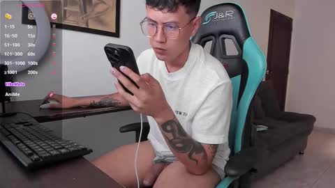 leaneseb online show from February 17, 5:30 pm