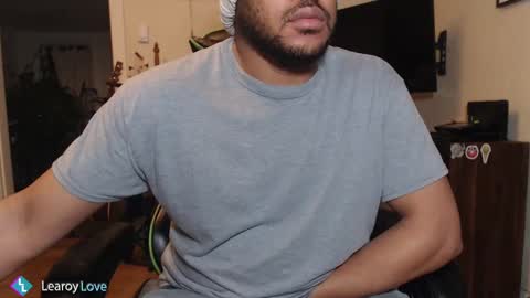 Snapshot of learoy chatting on February 11, 3:50 am Learoy online show from February 11, 3:50 am