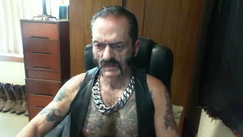 leathergreaser online show from January 11, 2:20 am