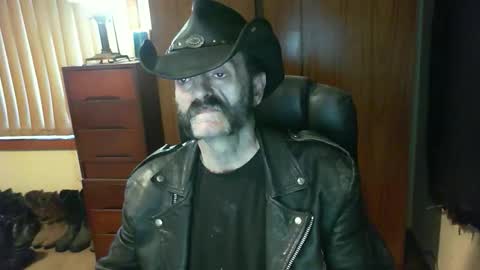 leathergreaser online show from September 19, 8:20 pm