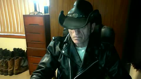 leathergreaser online show from July 7, 6:05 am