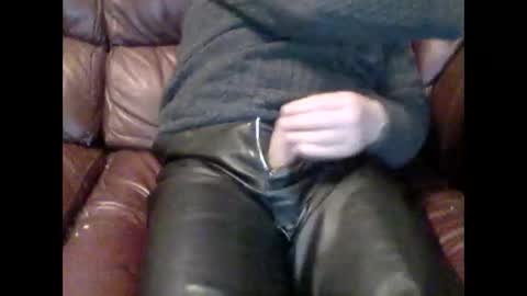 leatherpants68 online show from February 25, 8:40 pm