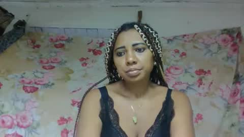 Snapshot of leatianaa chatting on May 16, 7:05 am leatianaa online show from May 16, 7:05 am