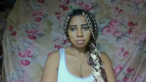 Snapshot of leatianaa chatting on May 19, 6:42 am leatianaa online show from May 19, 6:42 am