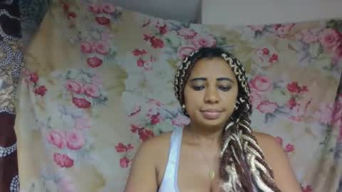 Snapshot of leatianaa chatting on May 19, 6:47 pm leatianaa online show from May 19, 6:47 pm