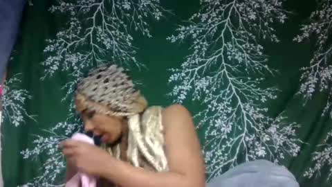 leatianaa online show from July 6, 1:41 pm