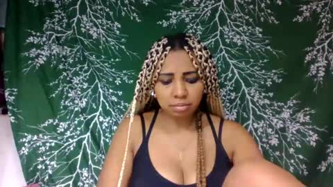 leatianaa online show from July 13, 3:09 am