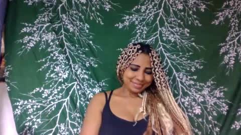 leatianaa online show from July 13, 3:15 pm