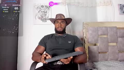 Snapshot of lebron_millionss chatting on January 17, 9:18 pm lebron millionss online show from January 17, 9:18 pm