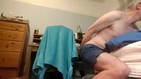 lechertachatte4444 online show from October 10, 9:36 pm