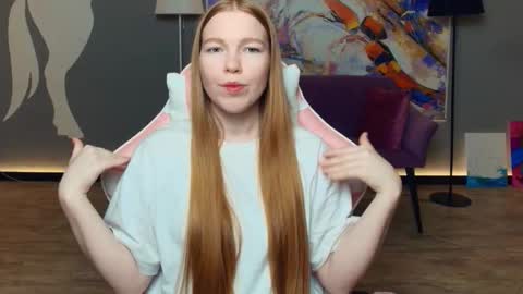 Lilly online show from December 14, 9:52 pm