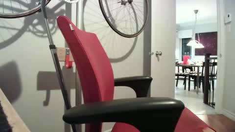 Snapshot of ledoc_ chatting on October 9, 2:20 am LeDoc online show from October 9, 2:20 am