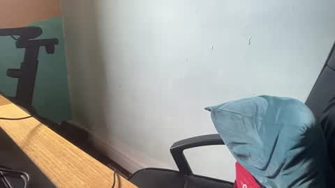 lee_8891 online show from June 15, 10:50 am