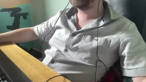 lee_8891 online show from June 18, 9:14 am