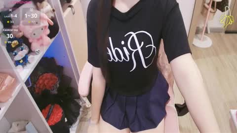Lee online show from May 23, 2:50 am