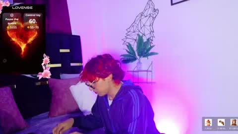 Snapshot of lee_roses chatting on June 26, 2:16 am leeh online show from June 26, 2:16 am