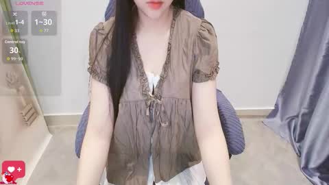 Snapshot of lee_smile chatting on March 2, 11:17 am Lee online show from March 2, 11:17 am