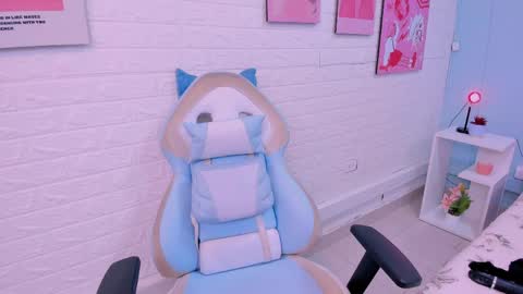 Leah Carter  online show from May 15, 3:46 am