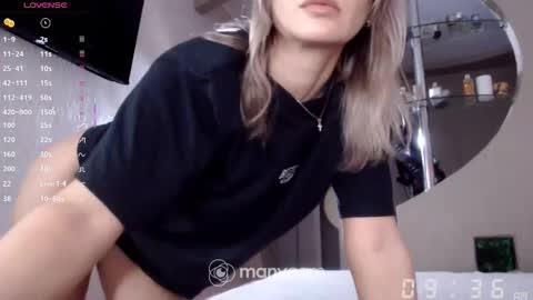 Snapshot of leelooxxx chatting on October 26, 7:36 am Mens Sweetheart online show from October 26, 7:36 am