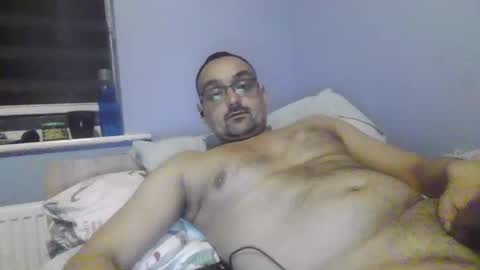 Snapshot of leemo2021 chatting on March 2, 4:39 am leemo2021 online show from March 2, 4:39 am