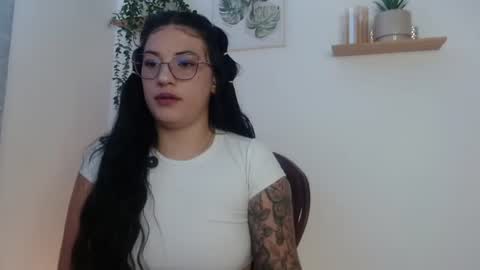 leena_rosee online show from July 16, 6:25 pm