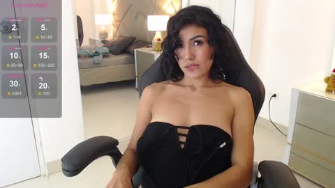 Snapshot of leethompson_ chatting on December 26, 7:05 pm Leet online show from December 26, 7:05 pm