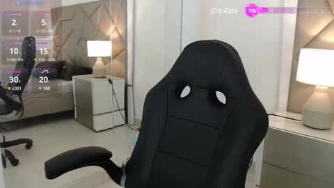 Snapshot of leethompson_ chatting on February 12, 12:12 pm Leet online show from February 12, 12:12 pm