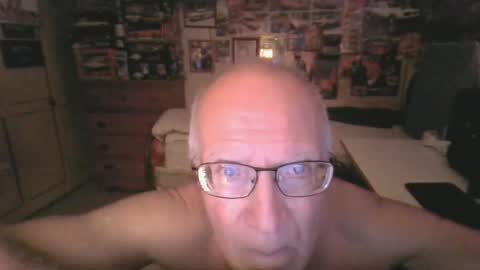 leezamm1132 online show from May 13, 12:19 am