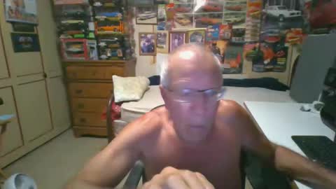 leezamm1132 online show from May 21, 9:27 am