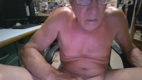 leezimmerman200 online show from July 15, 3:45 am
