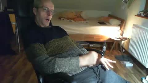 Dave online show from February 28, 11:01 pm