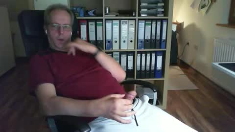 Dave online show from October 5, 8:29 pm