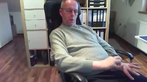 Dave online show from December 3, 12:58 pm