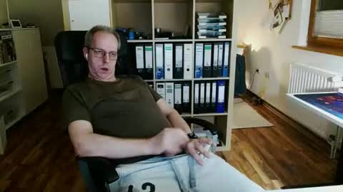 Snapshot of lefti27 chatting on March 24, 10:15 pm Dave online show from March 24, 10:15 pm