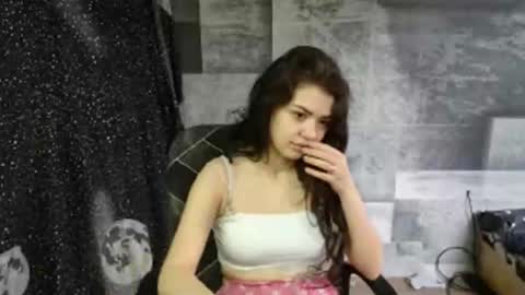 Liya online show from April 17, 10:29 am