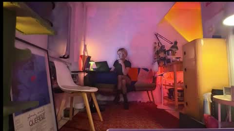 legsylegsinton online show from February 8, 12:47 am