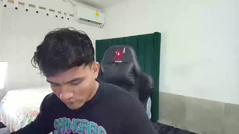  Lei  online show from September 8, 9:58 pm