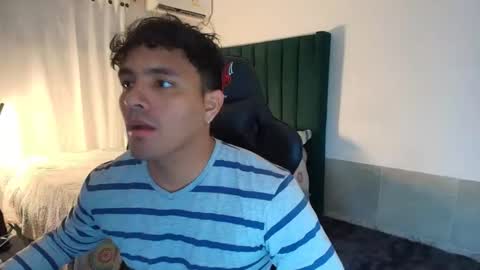  Lei  online show from November 21, 9:57 pm