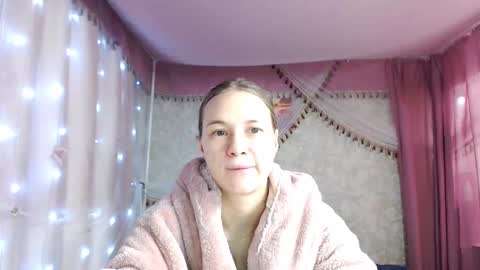 leila_bambi_ online show from February 2, 10:41 pm